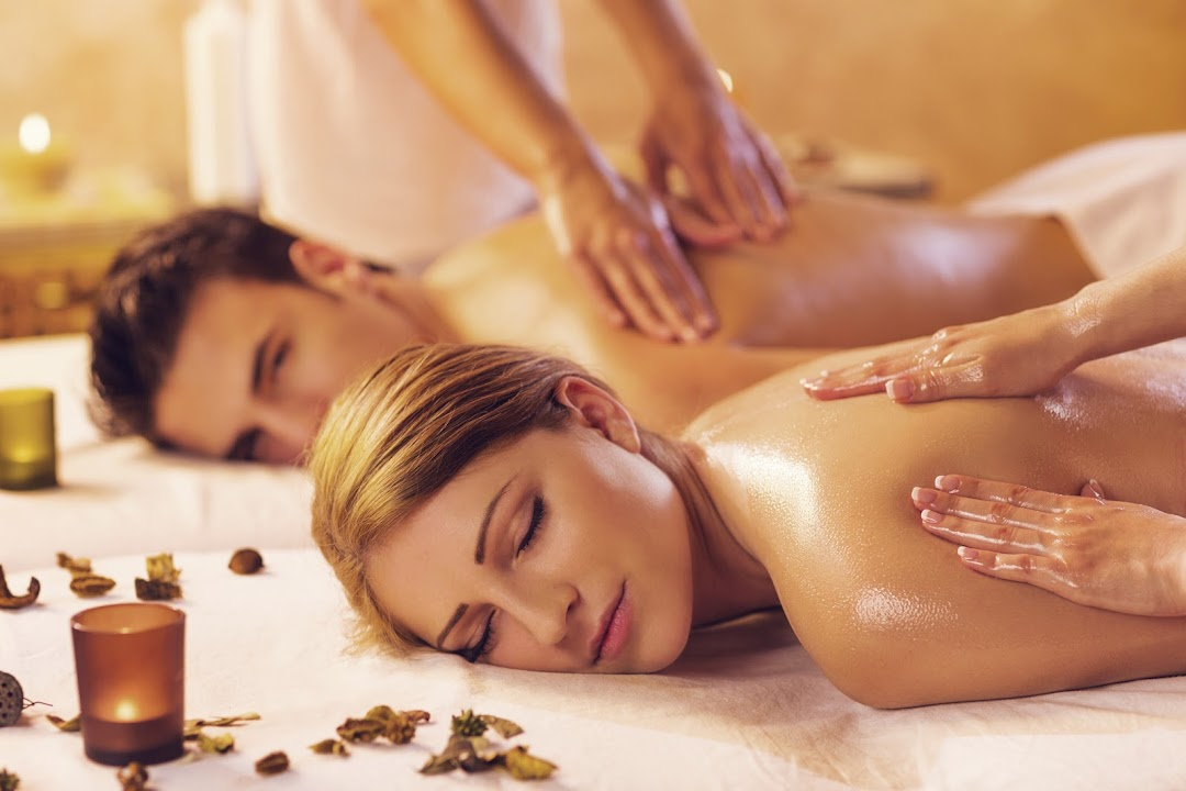 Thông qua những liệu pháp massage toàn thân sẽ đem lại nhiều lợi ích cho giấc ngủ